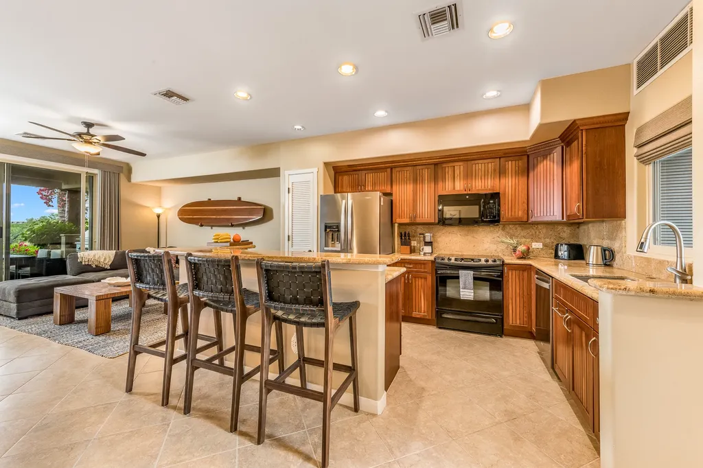 68-1376 Pauoa Road Kamuela HI 96743