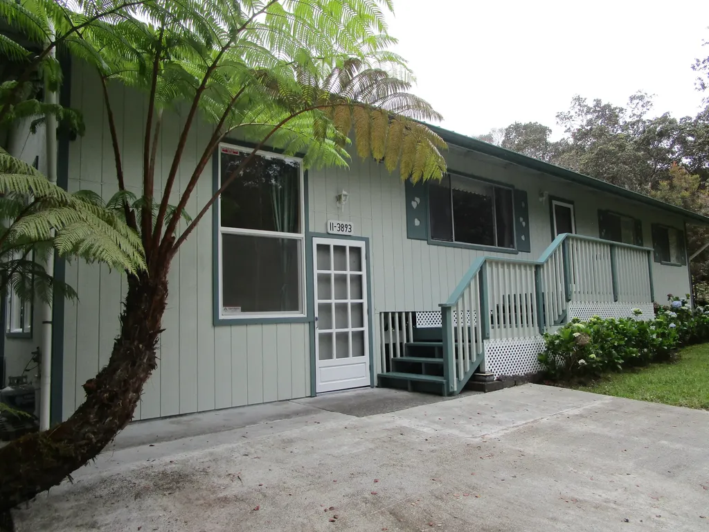 11-3893 7th Street Volcano HI 96785