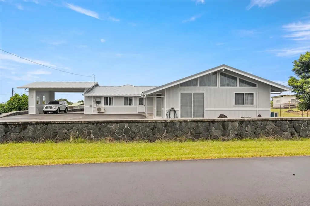 92 Hoomalu Street Hilo HI 96720