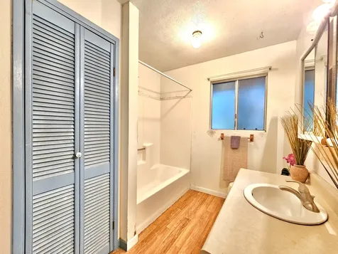 64-5287 Puu Nanea Street Kamuela HI 96743