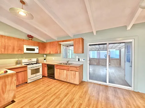 64-5287 Puu Nanea Street Kamuela HI 96743