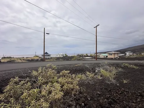 Akahi Avenue Captain Cook HI 96704