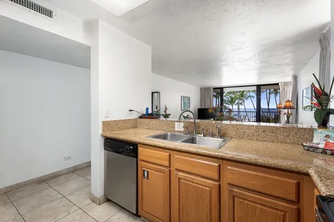 75-6106 Alii Drive Kailua-kona HI 96740