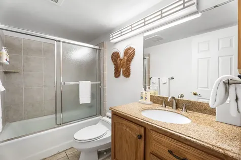 75-6106 Alii Drive Kailua-kona HI 96740