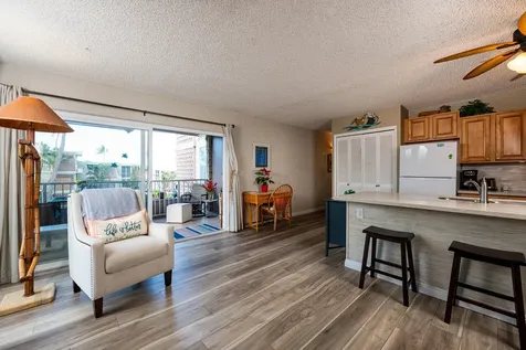 75-6016 Alii Drive Kailua-kona HI 96740