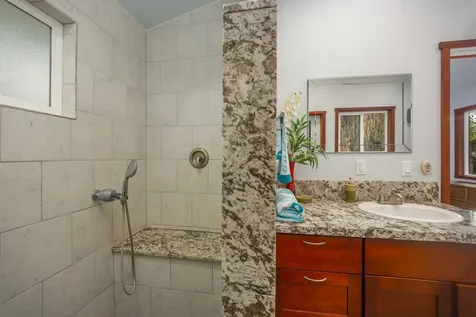 82-5900 Old Government Main Road Captain Cook HI 96704