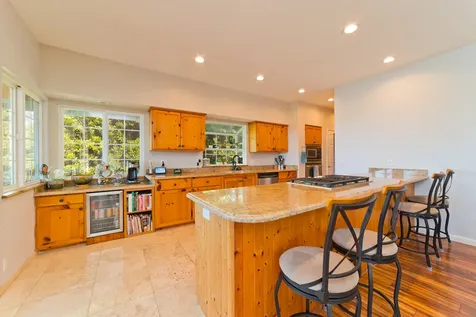 83-5611 Middle Keei Road Captain Cook HI 96704