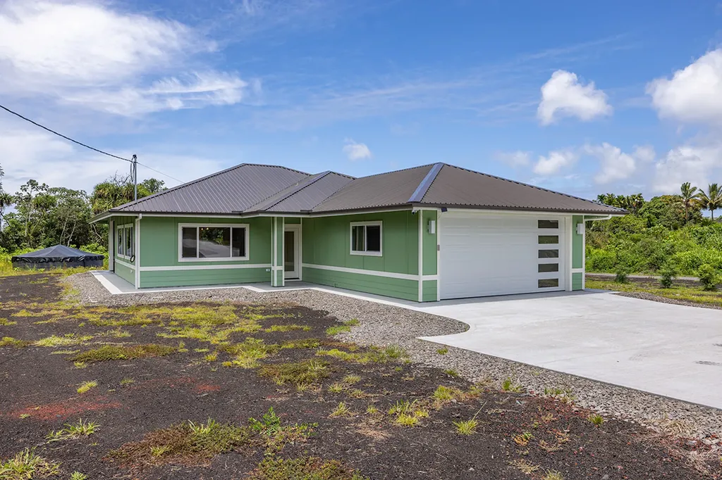 16-1653 34th Avenue Keaau HI 96760