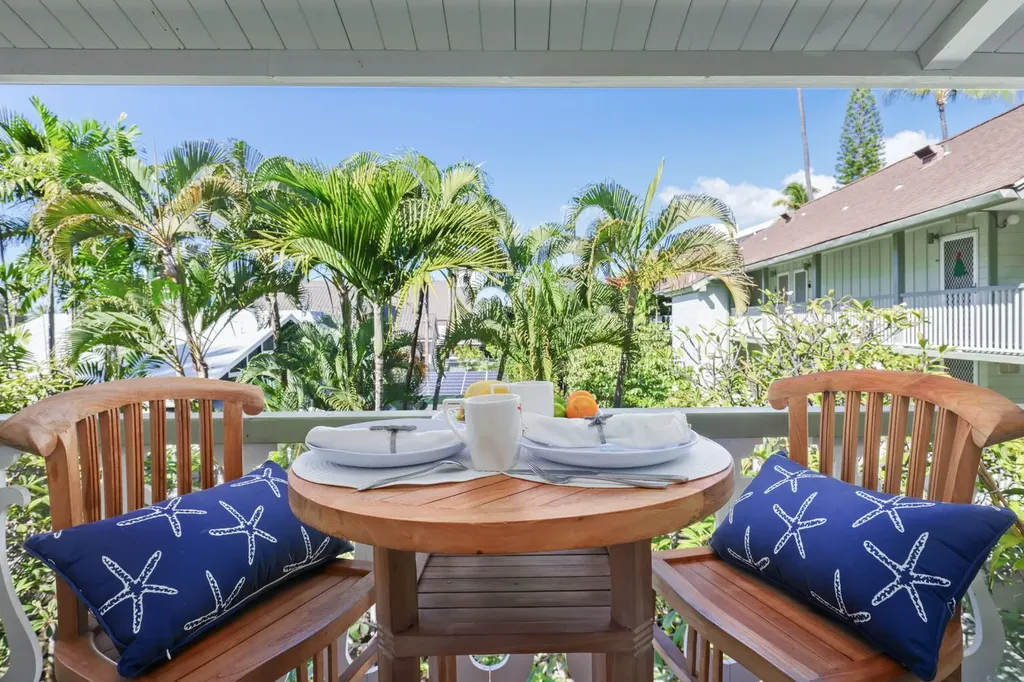 75-5776 Kuakini Highway Kailua-kona HI 96740