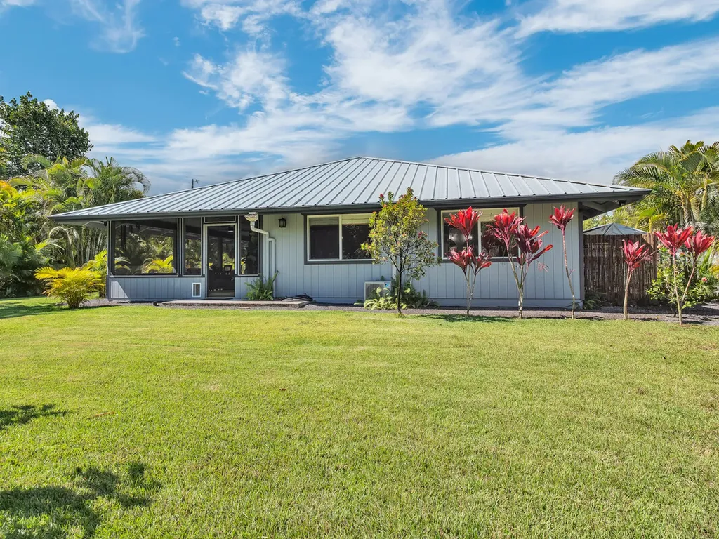 15-850 Lemiwai Road Keaau HI 96749