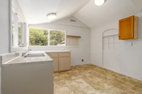 44-3275 Hoo Kahua Road Honokaa HI 96727