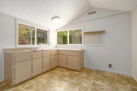 44-3275 Hoo Kahua Road Honokaa HI 96727