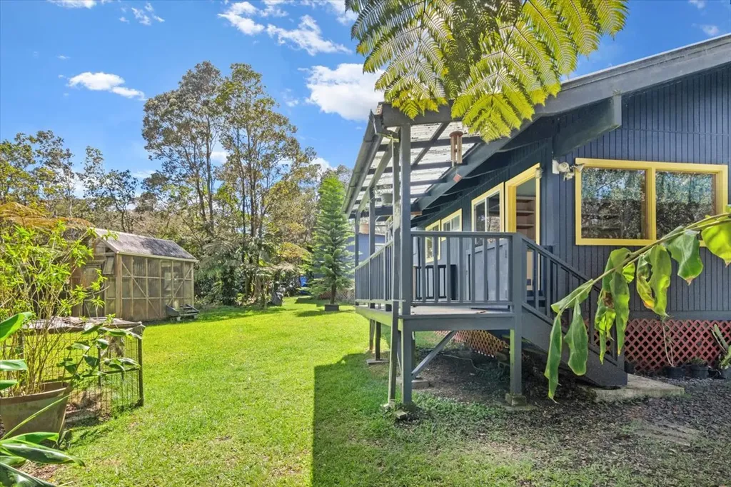 11-3953 Liona Street Volcano HI 96785