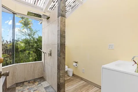 32-520 Piha Kahuku Road Ninole HI 96773