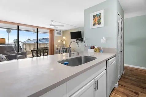 75-5888 Kona Reef Kailua-kona HI 96740