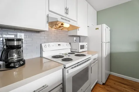 75-5888 Kona Reef Kailua-kona HI 96740