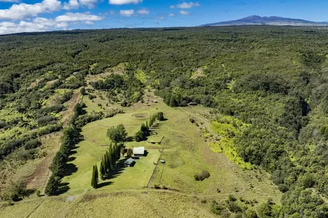 35-1183 Homestead Road Laupahoehoe HI 96764