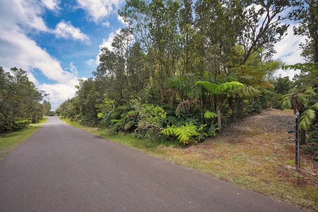 11-3754 Nahelenani Street Volcano HI 96785