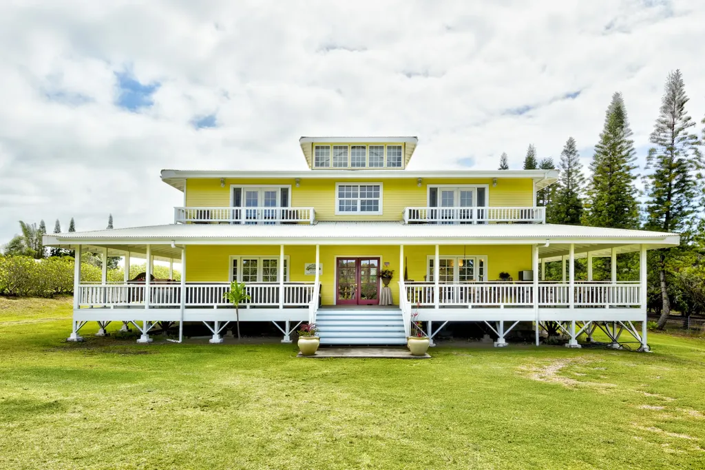 94-2152 South Point Road Naalehu HI 96772