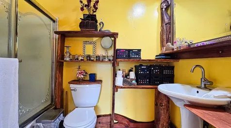 94-6491 Kamaoa Road Naalehu HI 96772