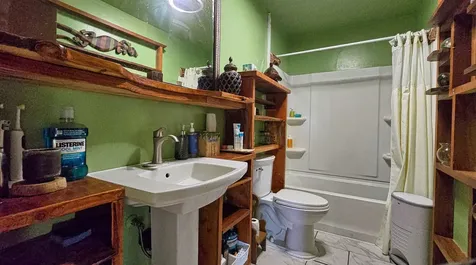 94-6491 Kamaoa Road Naalehu HI 96772