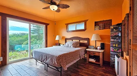 94-6491 Kamaoa Road Naalehu HI 96772