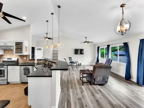 15-1606 16th Avenue Keaau HI 96749