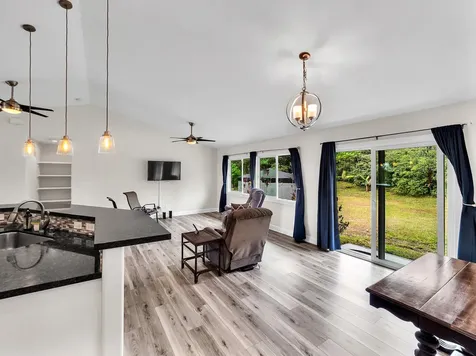 15-1606 16th Avenue Keaau HI 96749