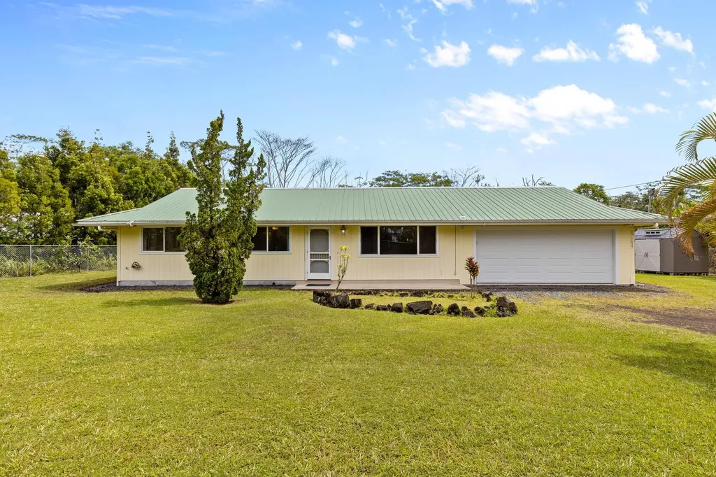 15-1627 15th Avenue Keaau HI 96749
