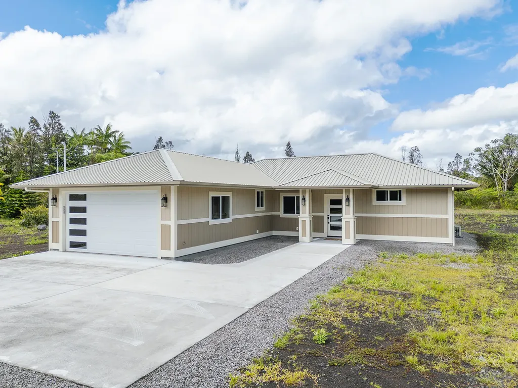 15-1692 7th Avenue Keaau HI 96749