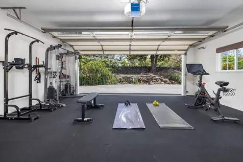 71-1876 Puu Lani Loop Kailua-kona HI 96740