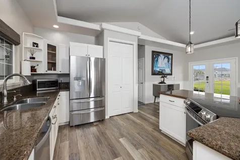 71-1876 Puu Lani Loop Kailua-kona HI 96740