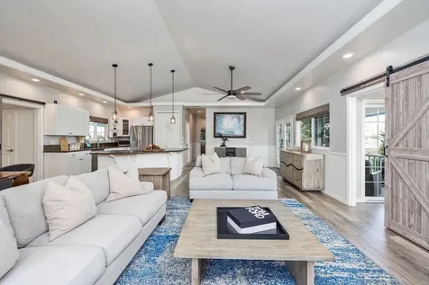 71-1876 Puu Lani Loop Kailua-kona HI 96740