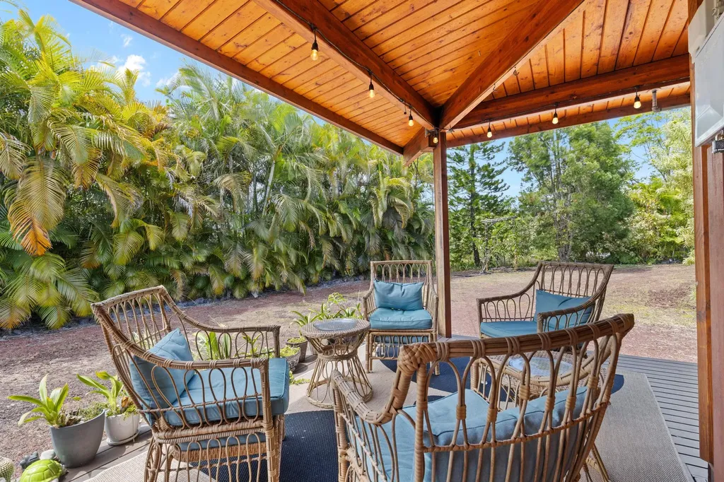 15-1644 4th Avenue Keaau HI 96749