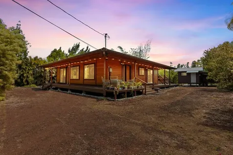 15-1644 4th Avenue Keaau HI 96749