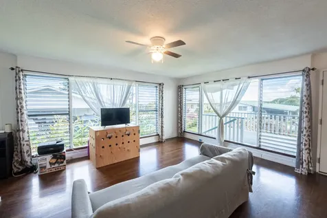 7 Kaapuni Loop Hilo HI 96720