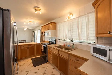 7 Kaapuni Loop Hilo HI 96720