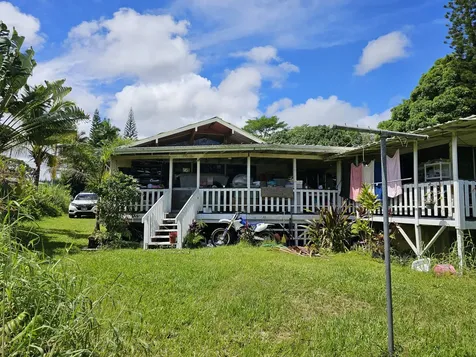 15-1483 28th Avenue Keaau HI 96749