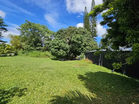 15-1483 28th Avenue Keaau HI 96749