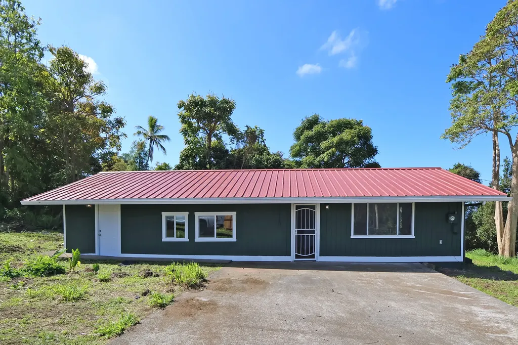 82-6136 Road D Captain Cook HI 96704