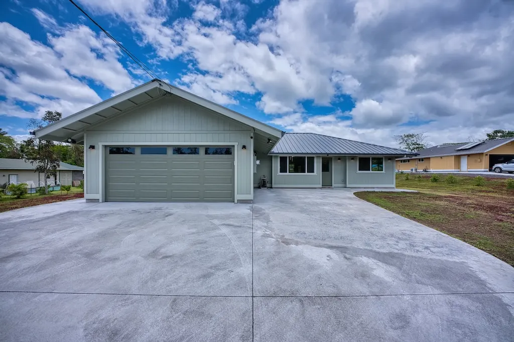 15-1568 11th Avenue Keaau HI 96749