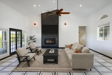 66-1500 Ko Uka Place Kamuela HI 96743