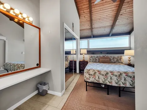 75-5669 Kuakini Highway Kailua-kona HI 96740