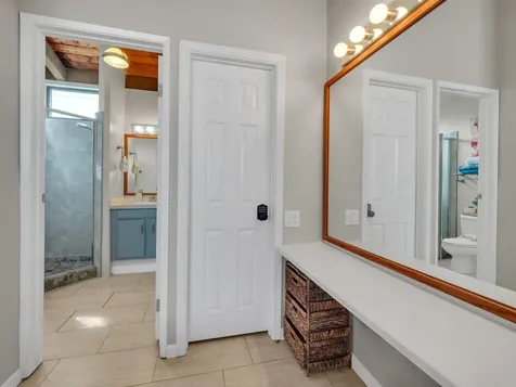 75-5669 Kuakini Highway Kailua-kona HI 96740