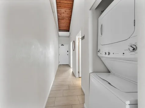 75-5669 Kuakini Highway Kailua-kona HI 96740