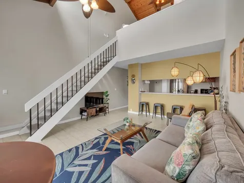 75-5669 Kuakini Highway Kailua-kona HI 96740