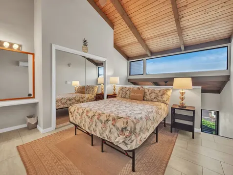 75-5669 Kuakini Highway Kailua-kona HI 96740