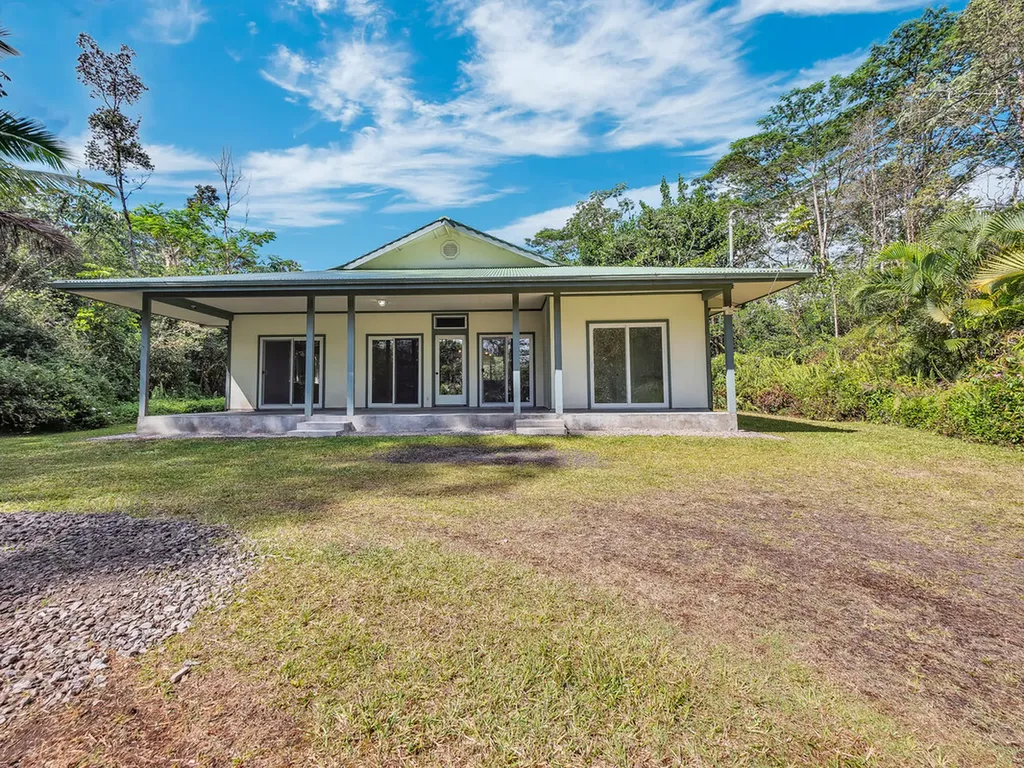 15-1884 25th Avenue Keaau HI 96749