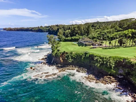 28-3628 Hawaii Belt Road Honomu HI 96728