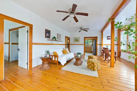 2048 Kalanianaole Street Hilo HI 96720